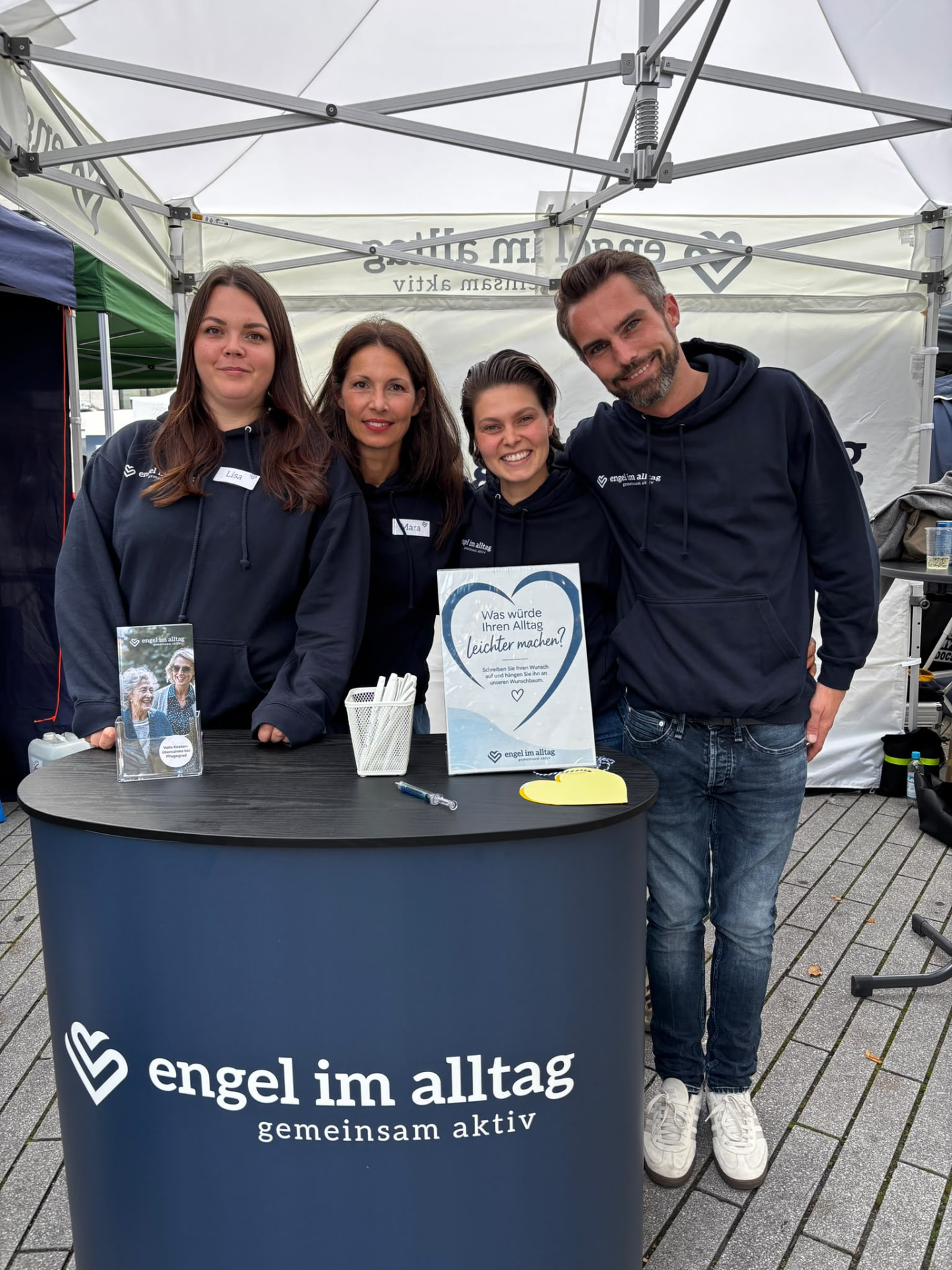 Das Team von Engel im Alltag Düsseldorf bei einer gemeinsamen Veranstaltung